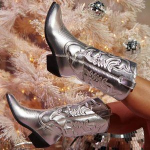 NEW🔥 Silver Pointed Toe Pull-On Mid-Calf Cowboy Cowgirl Western Boot Block Heel